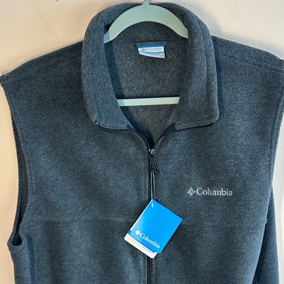 Columbia Charcoal Sleeveless Fleece Jacket - Picture 2 of 7